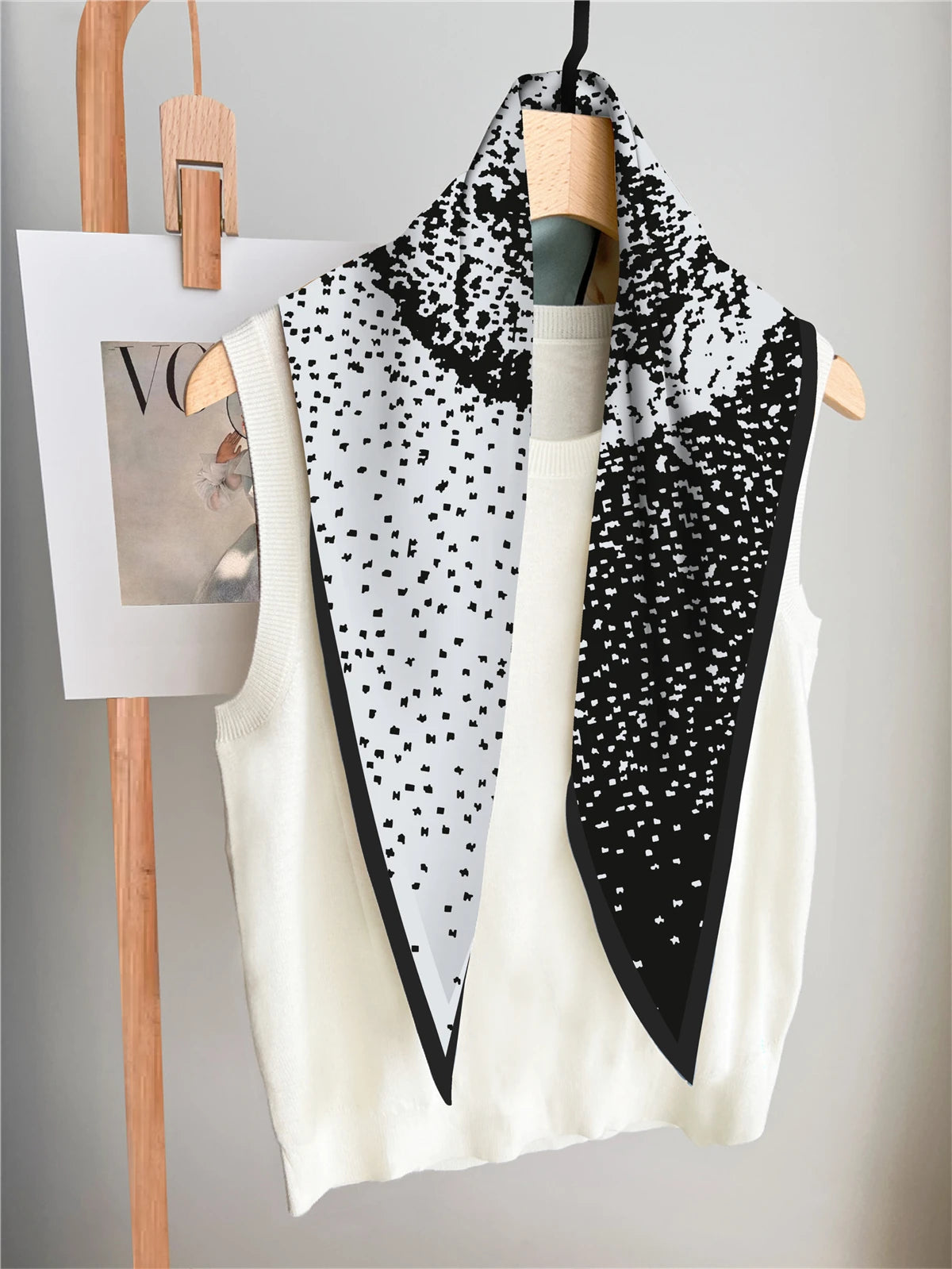 Starsky Splayed Diamond  Silk Scarf